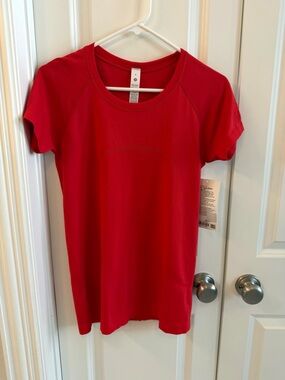 lululemon athletica Red Short-Sleeve Performance Tee
